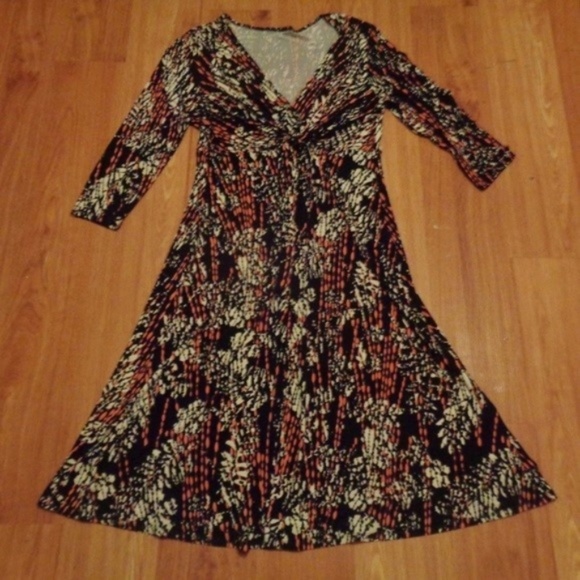Dresses & Skirts - Lovely Abstract Floral Print Stretchy Dress Sz 12